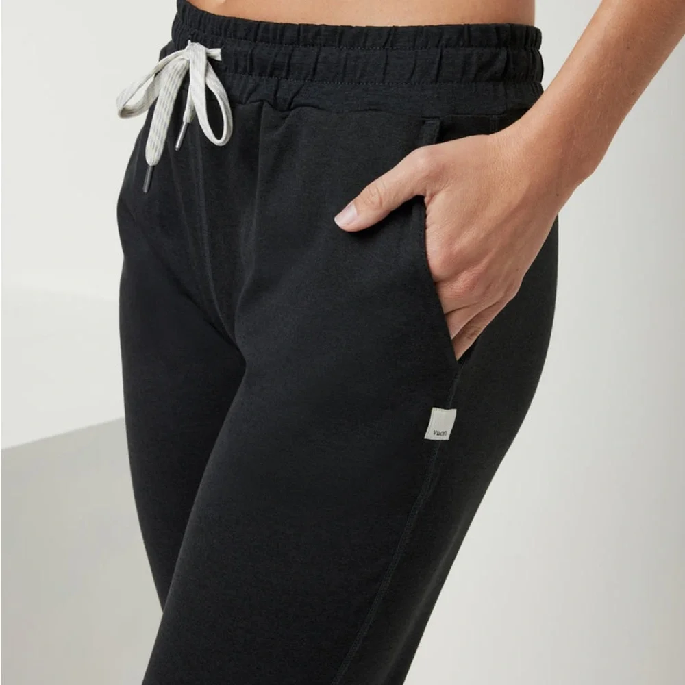 Vuori Women’s Performance Jogger Black Heather - Picture 5 of 8